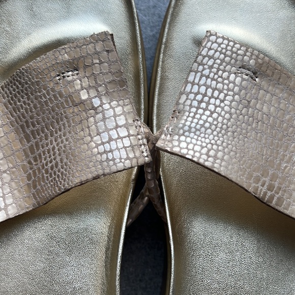 Donald Pliner Women's Platform Slide Sandals size 8.5 - Picture 3 of 8